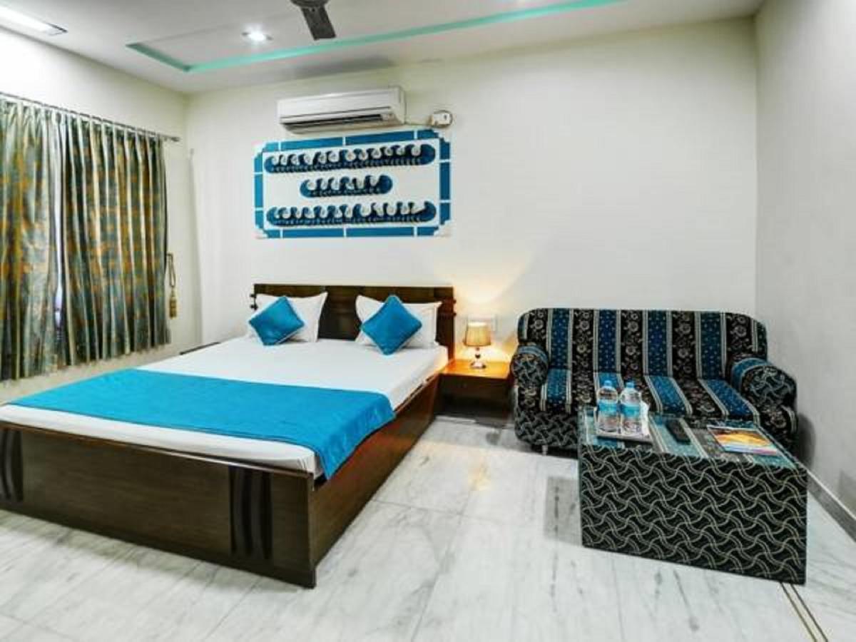 Hotel Neeraj Джайсалмер Экстерьер фото
