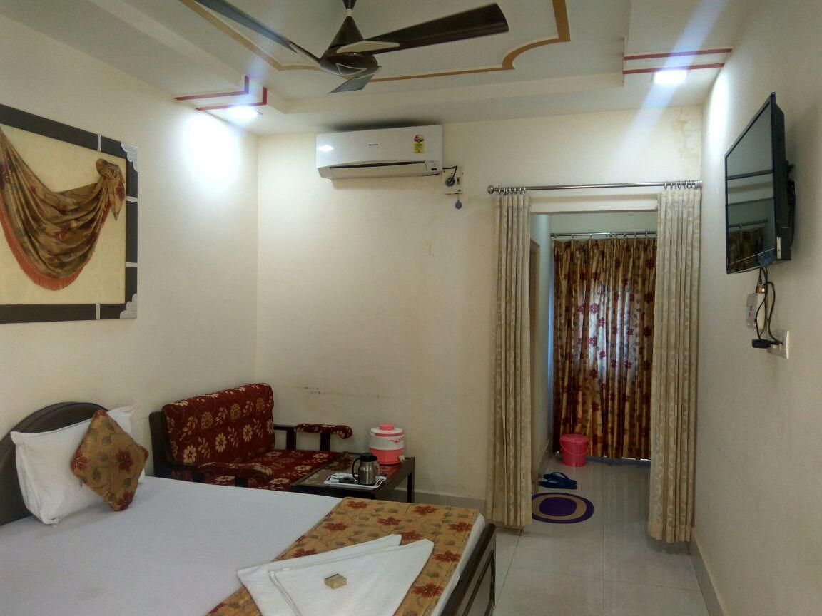 Hotel Neeraj Джайсалмер Экстерьер фото